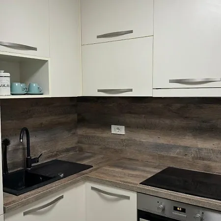 Malija Cikloped * Izola