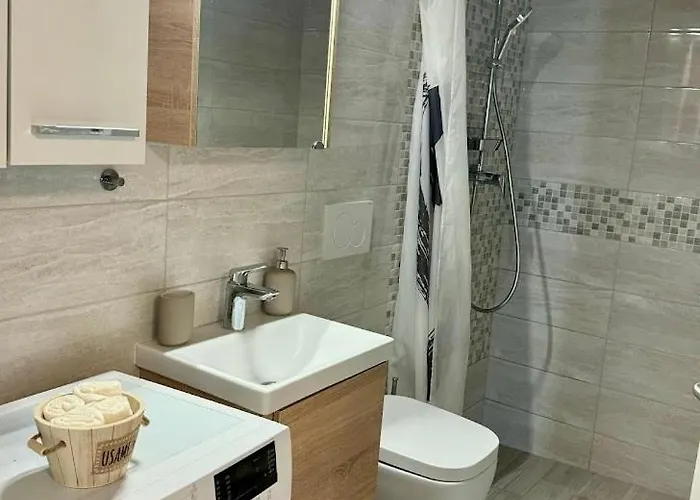 Malija Cikloped * Izola